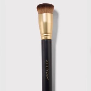 NEW Laura Geller Full Coverage Foundation Brush